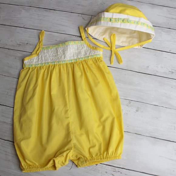 Vintage Baby Girl's Bubble Romper Shorts Bonnet Hat Set Size 6-9 Mo - Picture 2 of 7